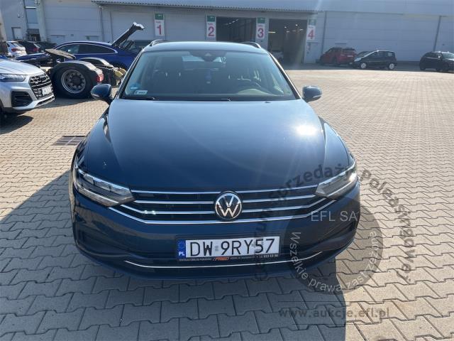 2 - Volkswagen Passat 2.0 TDI EVO Business  2022r. DW9RY57 Magnice