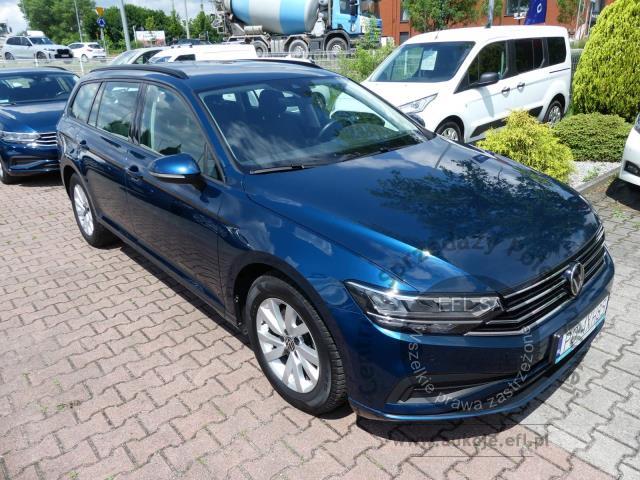 2 - Volkswagen Passat 2.0 TDI EVO Essence 2022r. PO4XH85 AUTO MOTO CENTRUM Sp. z o.o. Poznań 61-312, ul. Ostrowska  328