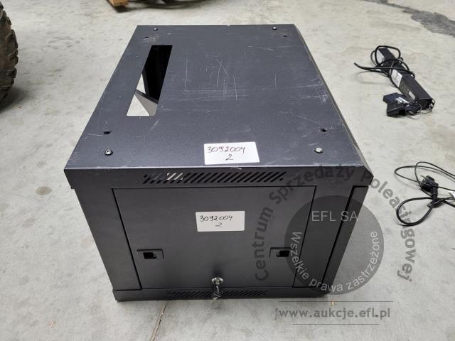 3 - Szafa RACK wraz z osprzętem wg specyfikacji