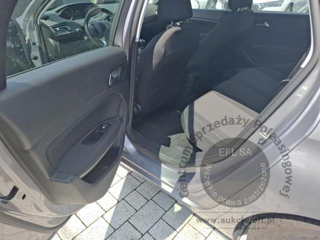 12 - PEUGEOT 308 2019r. DW9GS21 Pojazd znajduje się w firmie AACAR sp. z o.o. Kasztanowa 5, 32-400 Jawornik