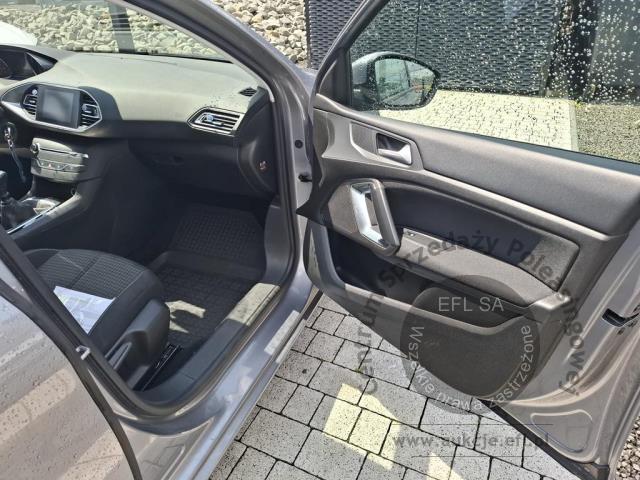20 - PEUGEOT 308 2019r. DW9GS21 Pojazd znajduje się w firmie AACAR sp. z o.o. Kasztanowa 5, 32-400 Jawornik