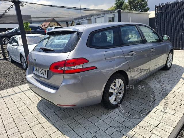 5 - PEUGEOT 308 2019r. DW9GS21 Pojazd znajduje się w firmie AACAR sp. z o.o. Kasztanowa 5, 32-400 Jawornik