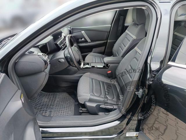 13 - CITROEN C4 X 1.2 PT 130 EAT8 SHINE 2023r.