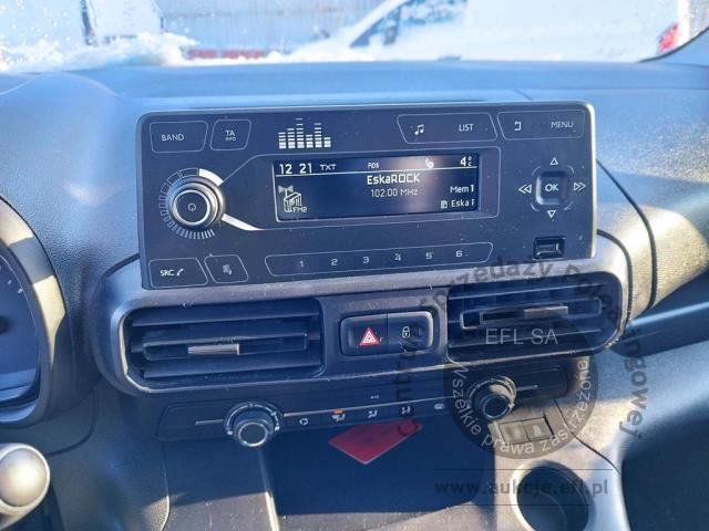 12 - Toyota  Proace City  1.5 D-4D Standard 2,0t 2022r. DW9TM89 Pojazd znajduje się w firmie ARCTOS GROUP sp. z o.o. Al. Krakowska 7, 02-183 Warszawa