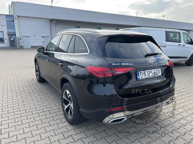 2 - MERCEDES BENZ GLC 300 DE 4-MATIC AVANTGARDE 2024r. DX25629 Pojazd znajduje się w firmie MDM AUTO sp. z o.o. ul. Zawodników 1, 80-729 Gdańsk