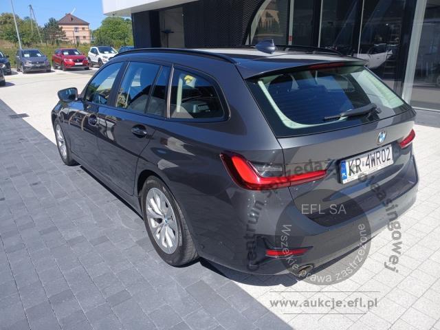 2 - BMW Seria 3 318i aut 2021r. KR4WR02 UWAGA!! Pojazd znajduje się w lokalizacji: Jawornik 90, Myślenice 32-400