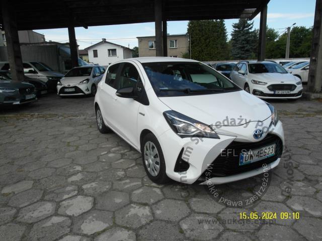 2 - Toyota Yaris Hybrid 100 Active 2019r. DW4ES23 UWAGA!! Pojazd znajduje się w lokalizacji: Katowice 40-689, Małachowskiego 16