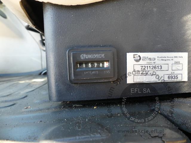 8 - Koparka kołowa CASE WX125  2005r.