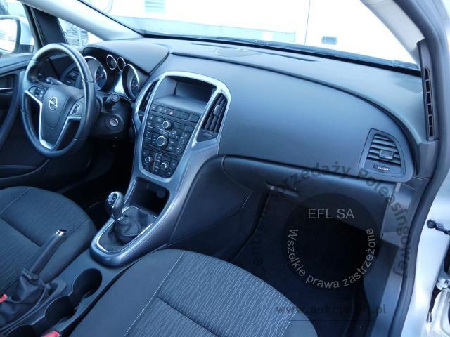 6 - OPEL ASTRA 1.4 TURBO LPG SEDAN 2018r.