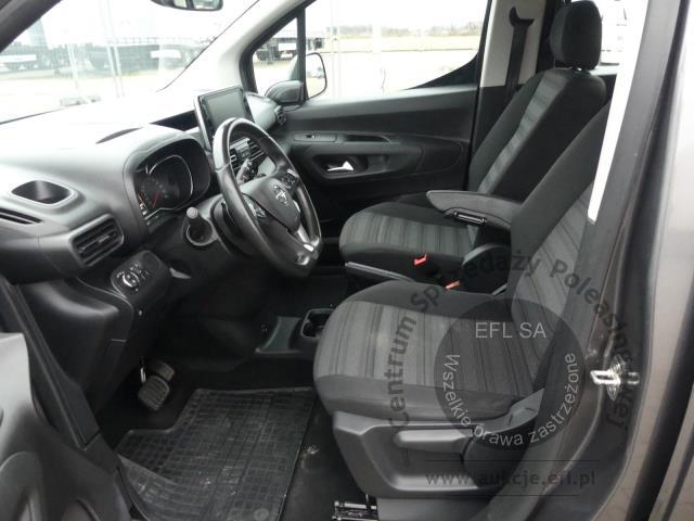 8 - Opel COMBO LIFE 1.5 DIESEL AUTOMAT 2019r.