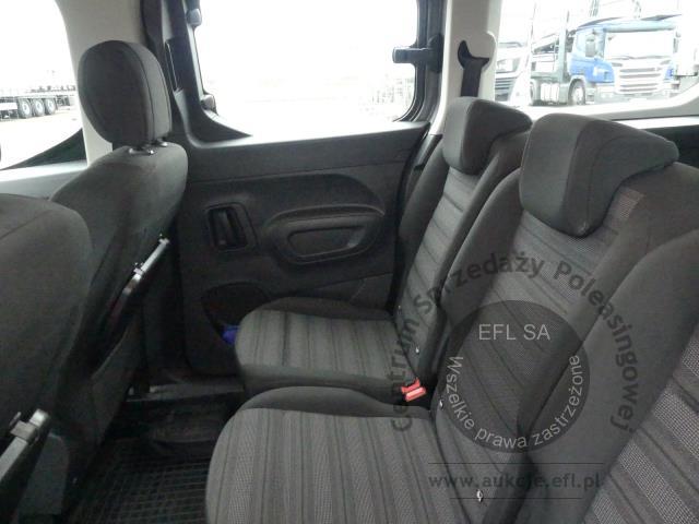 10 - Opel COMBO LIFE 1.5 DIESEL AUTOMAT 2019r.