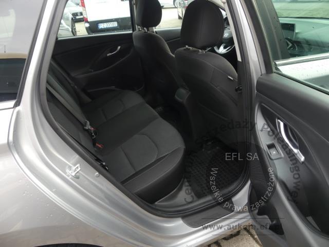 8 - HYUNDAI I30 1.6CRDI COMFORT DCT 2021r.