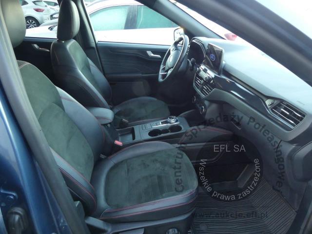 6 - FORD KUGA ST-LINE X 2.5 FHEV ECVT  2023r.