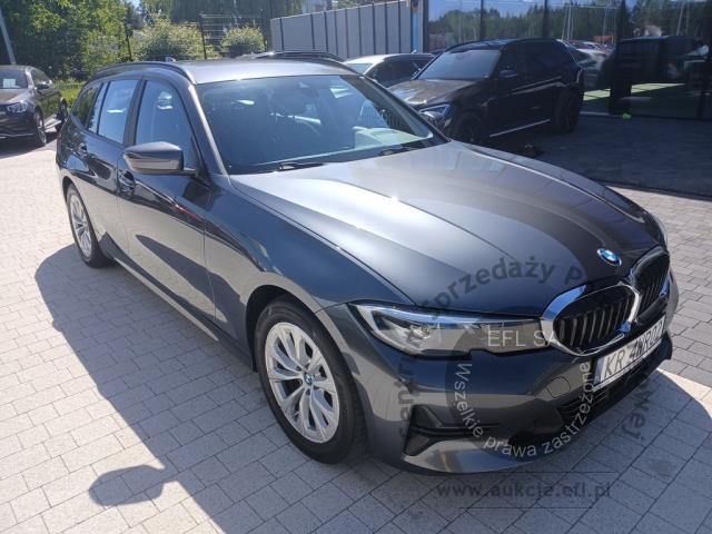 4 - BMW Seria 3 318i aut 2021r. KR4WR02 UWAGA!! Pojazd znajduje się w lokalizacji: Jawornik 90, Myślenice 32-400