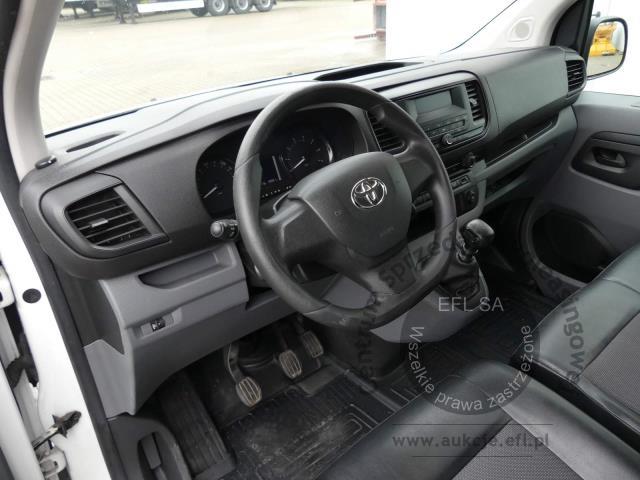 5 - Toyota Proace 2.0 D-4D Long 3,1t 2020r. DW9JJ95 Magnice