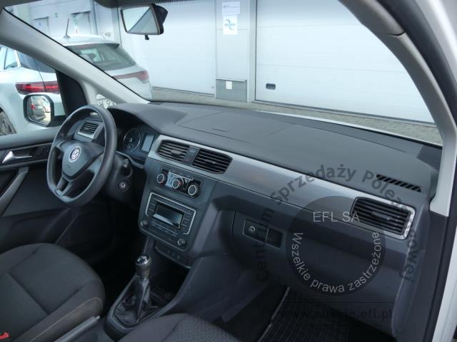 11 - Volkswagen Caddy 2.0 TDI Trendline Kombi 2020r. DW6HY29 Magnice