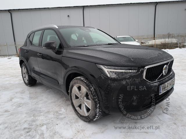 5 - Volvo XC40 B3 Core aut Kombi  2022r. WW914TE Pojazd znajduje się w firmie ARCTOS GROUP sp. z o.o. Al. Krakowska 7, 02-183 Warszawa