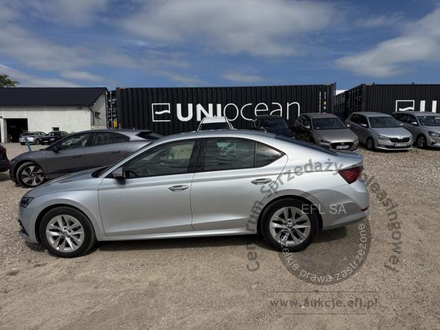 8 - Skoda Octavia 1.5 TSI ACT Ambition 2023r. GD7H702 Pojazd znajduje się w firmie MDM AUTO sp. z o.o. ul. Zawodników 1, 80-729 Gdańsk