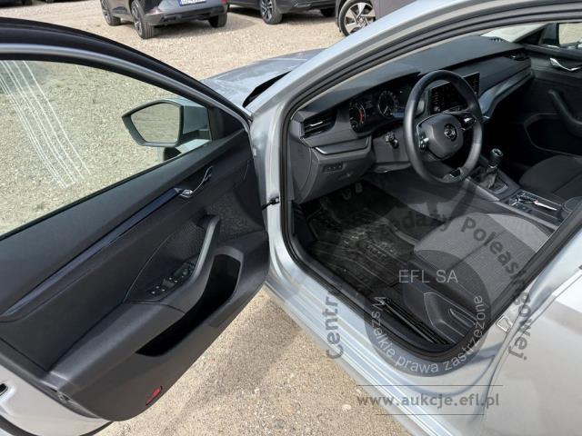 10 - Skoda Octavia 1.5 TSI ACT Ambition 2023r. GD7H702 Pojazd znajduje się w firmie MDM AUTO sp. z o.o. ul. Zawodników 1, 80-729 Gdańsk
