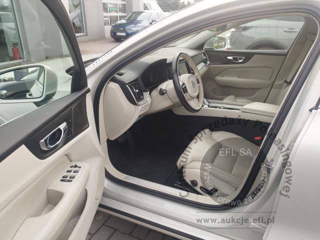 9 - Volvo S60 B4 B Inscription aut 2021r. DW4PM29 UWAGA!! Pojazd znajduje się w firmie AUTO MOTO CENTRUM sp. z o.o. ul. Ostrowska 328 (przy Trasie Katowickiej) 61-312 Poznań