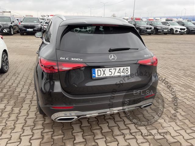 3 - Mercedes - Benz GLC 300 E 4-MATIC AVANTGARDE 2025r. DX57448 Magnice