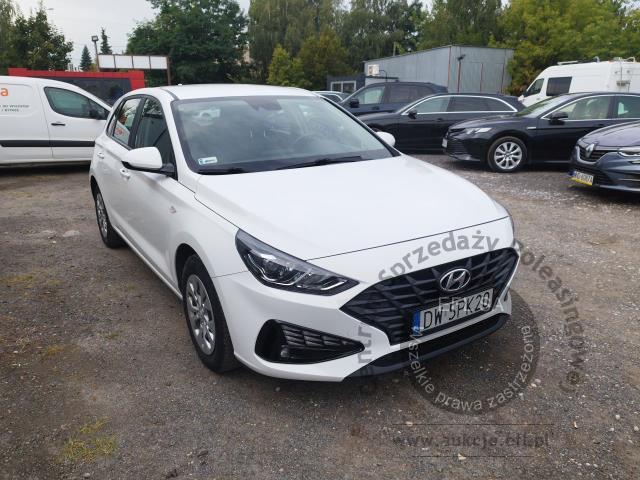 2 - Hyundai i30 1.5 DPI Classic + 2021r. DW5PK20 UWAGA!! Pojazd znajduje się w lokalizacji: Warszawa, Al. Krakowska 7, 02-183 Warszawa