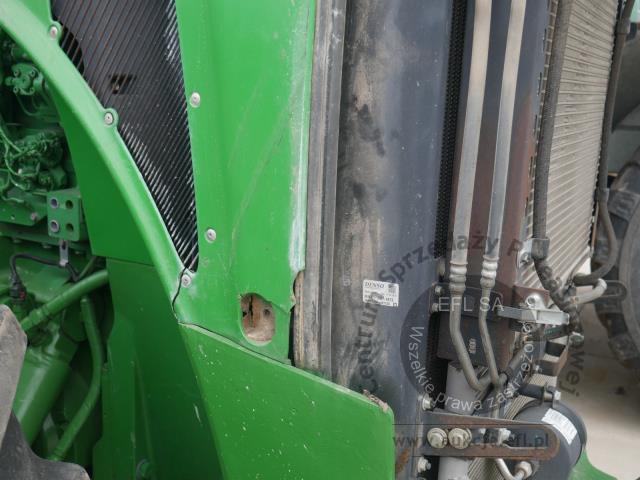 13 - Ciągnik rolniczy JOHN DEERE 8370R 2015r.