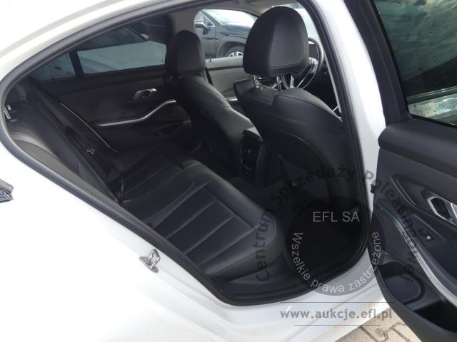 11 - BMW 320I AUTOMAT SEDAN 2022r.