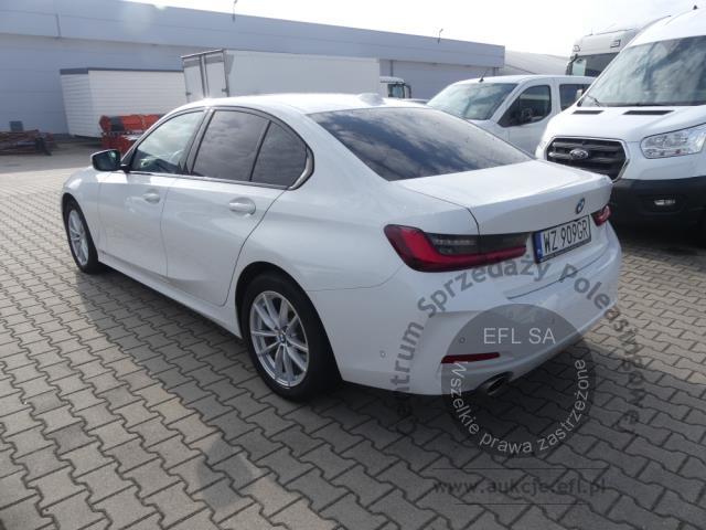 13 - BMW 320I AUTOMAT SEDAN 2022r.