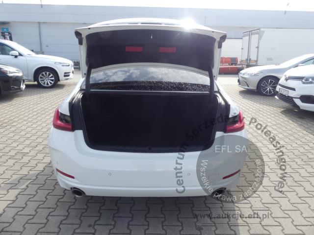 15 - BMW 320I AUTOMAT SEDAN 2022r.