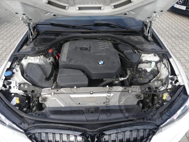 3 - BMW 320I AUTOMAT SEDAN 2022r.