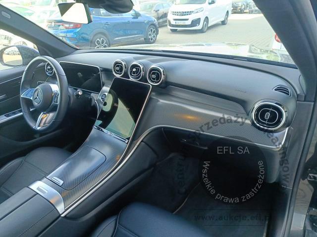 11 - Mercedes - Benz GLC 300 de 4-Matic Avantgarde 2025r. Pojazd znajduje się w firmie ARCTOS GROUP sp. z o.o. Al. Krakowska 7, 02-183 Warszawa