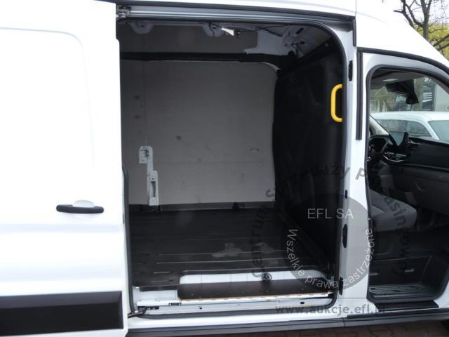 7 - Ford E-Transit 350 L3H3 RWD Van 2022r. PY28097 Pojazd znajduje się w firmie AUTO MOTO CENTRUM sp. z o.o. ul. Ostrowska 328 (przy Trasie Katowickiej) 61-312 Poznań