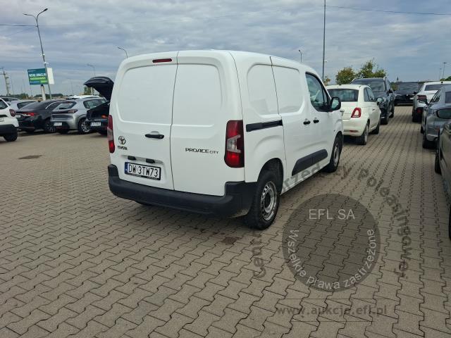4 - Toyota Proace City 1.5 D-4D Standard 2022r. DW3TW73 Magnice