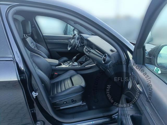 14 - ALFA ROMEO STELVIO 2.9 V6 510KM AT Q4 2022r.