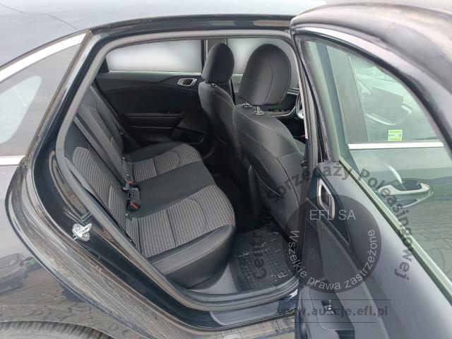 22 - EFL FINANCE KIA CEED 1.0 120KM HATCHBACK 2022r.