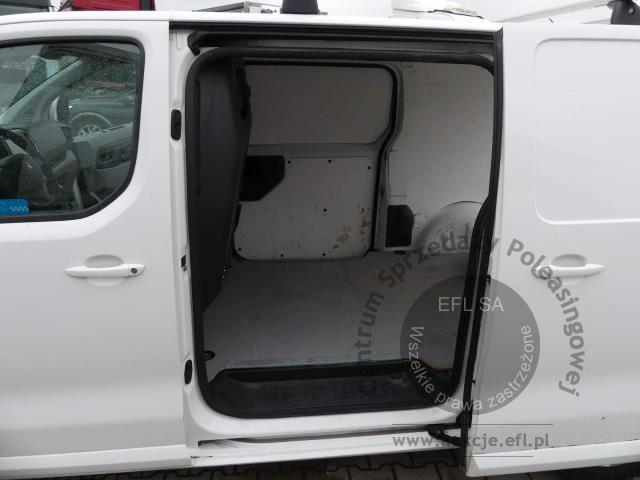 8 - PEUGEOT EXPERT 1.6 115KM FURGON 2018r.