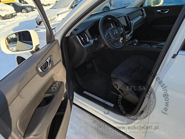 7 - Volvo XC 60 B4 D AWD Momentum Pro aut Kombi  2021r. DW1RK95 Pojazd znajduje się w firmie ARCTOS GROUP sp. z o.o. Al. Krakowska 7, 02-183 Warszawa