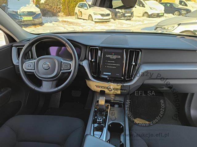 8 - Volvo XC 60 B4 D AWD Momentum Pro aut Kombi  2021r. DW1RK95 Pojazd znajduje się w firmie ARCTOS GROUP sp. z o.o. Al. Krakowska 7, 02-183 Warszawa