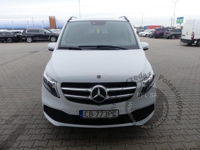 2 - MERCEDES-BENZ V-KLASSE 300D 4MATIC 2022r.