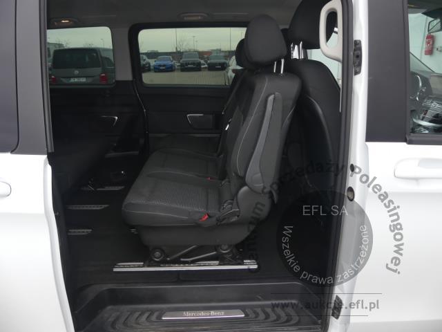 11 - MERCEDES-BENZ V-KLASSE 300D 4MATIC 2022r.