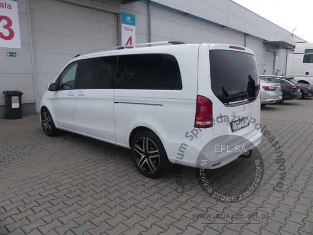 18 - MERCEDES-BENZ V-KLASSE 300D 4MATIC 2022r.