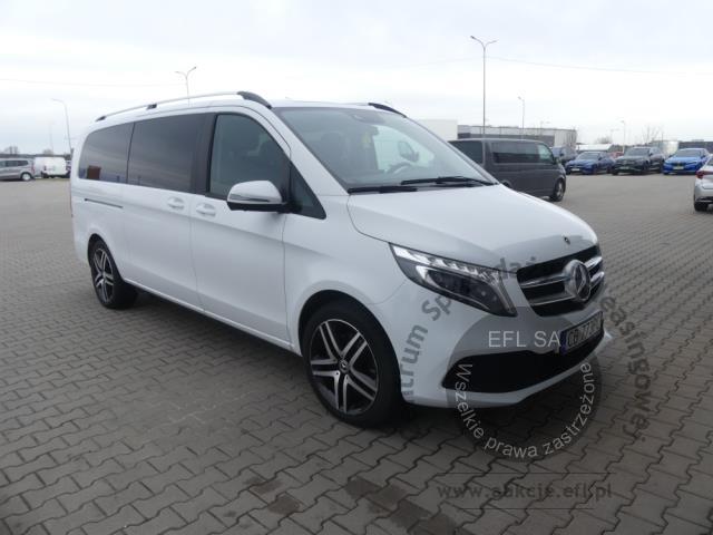 4 - MERCEDES-BENZ V-KLASSE 300D 4MATIC 2022r.