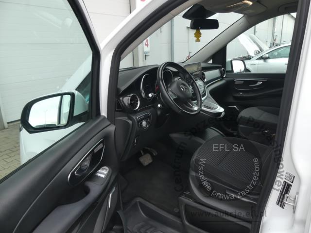 8 - MERCEDES-BENZ V-KLASSE 300D 4MATIC 2022r.