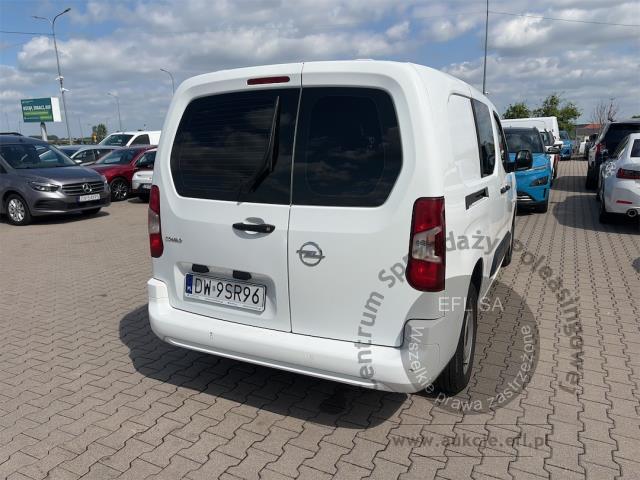 4 - OPEL Combo Cargo XL 1.5 CDTI 2,3t 2022r. DW9SR96 Pojazd znajduje się w firmie MDM AUTO sp. z o.o. ul. Morska 78A, 81-225 Gdynia