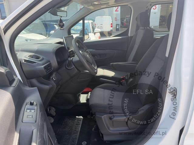 6 - OPEL Combo Cargo XL 1.5 CDTI 2,3t 2022r. DW9SR96 Pojazd znajduje się w firmie MDM AUTO sp. z o.o. ul. Morska 78A, 81-225 Gdynia