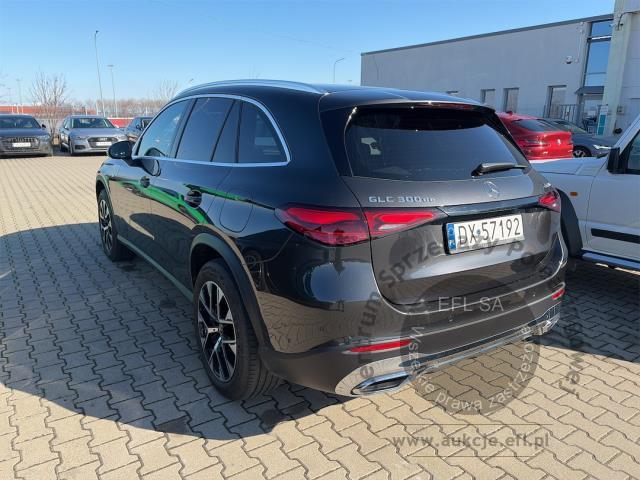 2 - Mercedes - Benz GLC 300 DE 4-MATIC AVANTGARDE 2025r. DX57192 Magnice
