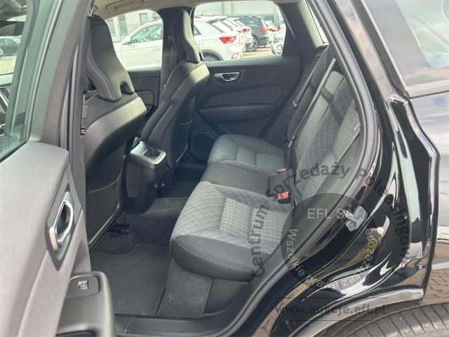 9 - VOLVO XC 60 B4 B ESSENTIAL AUTOMAT 2022r. DW3TM86 Magnice