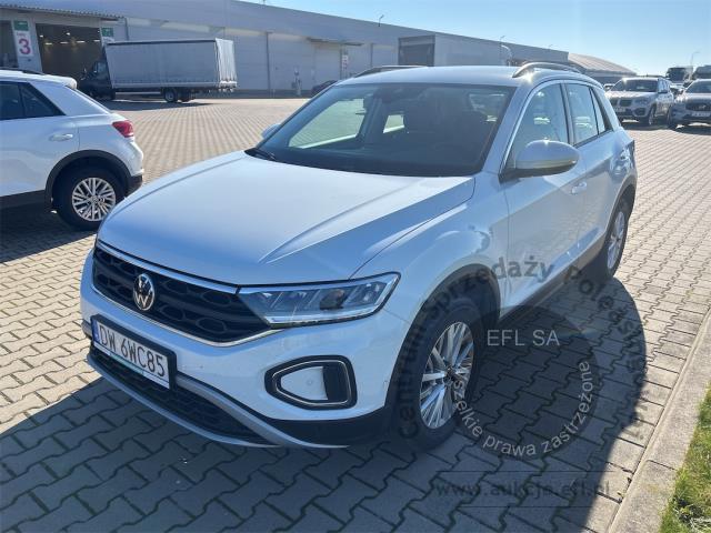 1 - Volkswagen T-ROC 1.5 TSI Life 2023r. DW6WC85 Pojazd znajduje się w firmie MDM AUTO sp. z o.o. ul. Zawodników 1, 80-729 Gdańsk