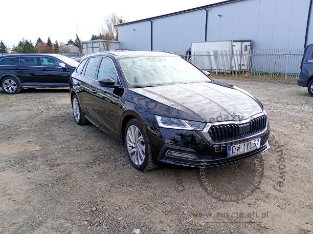 2 - SKODA Octavia 1.5 TSI e-Tec Style DS 2024r. DW1YL57 Pojazd znajduje się w firmie ARCTOS GROUP sp. z o.o. Al. Krakowska 7, 02-183 Warszawa